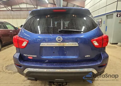 2017 Nissan Pathfinder S z USA, uszkodzony, nr VIN 5N1DR2MM7HC911805